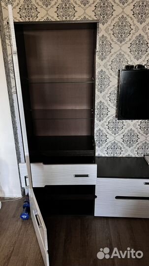 Стенка в гостиную