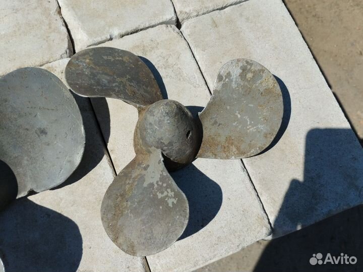 Винт для лодочного мотора вихрь СССР
