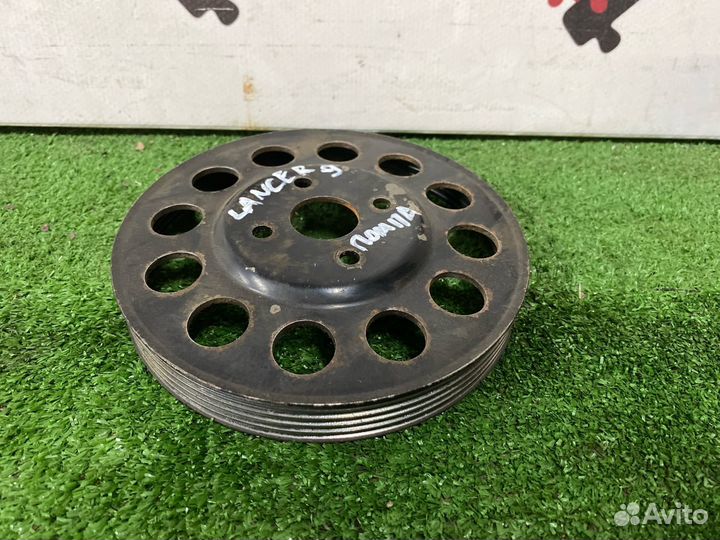 Шкив помпы Mitsubishi Lancer 9