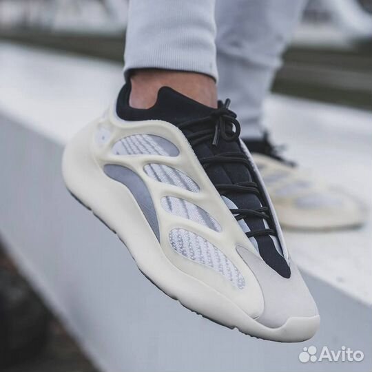 Кроссовки Adidas Yeezy 700 v3 Azael (36-45)