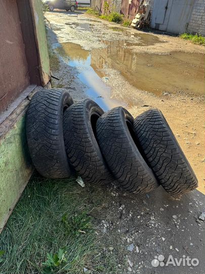 Dunlop GrandTrek Ice 03 215/65 R16 102