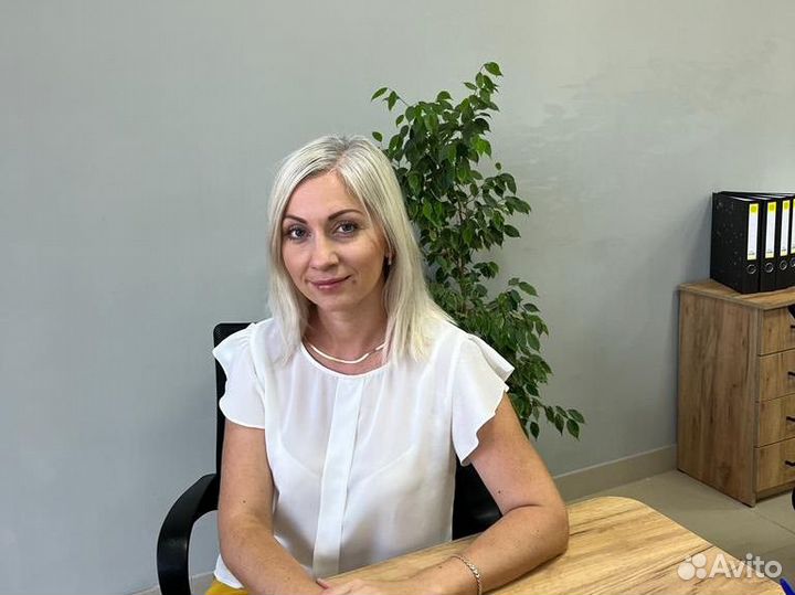 Специалист по недвижимости риэлтор