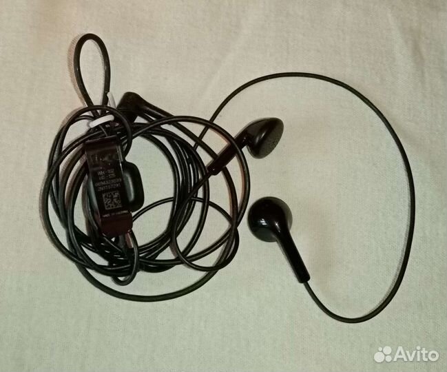 Гарнитура-наушники Nokia