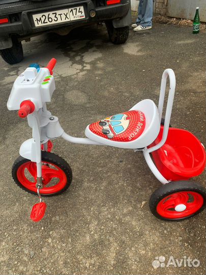 Детский трехколесный велосипед