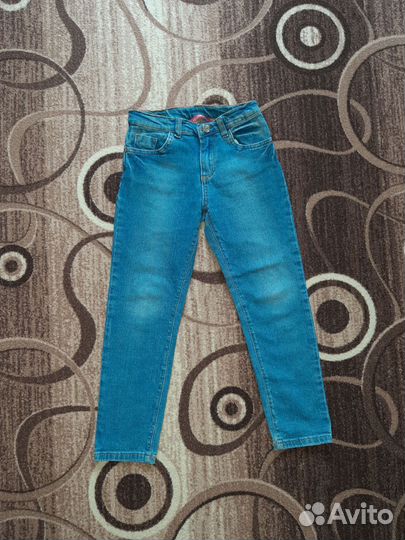 Джинсы для девочки р.122,128