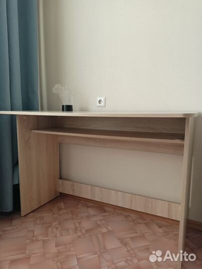 Компьютерный стол, письменный