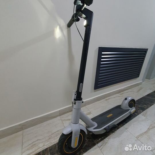 Электросамокат Segway Ninebot G30LP