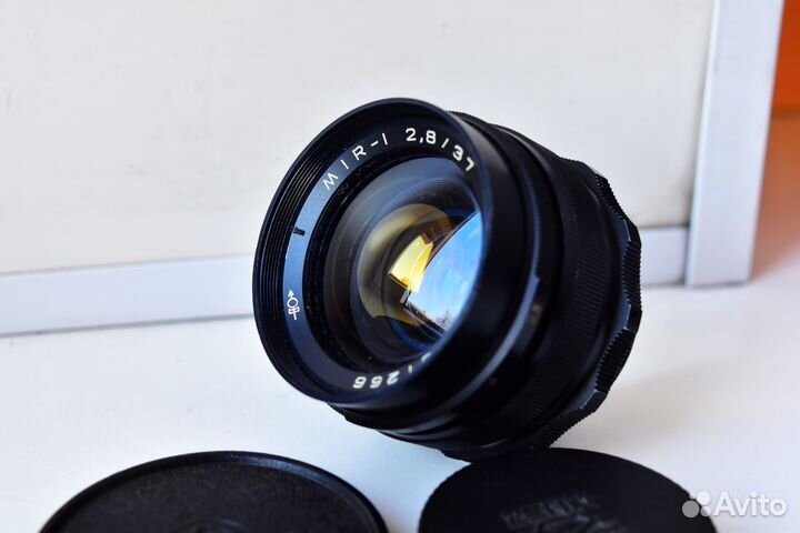 Мир-1 37mm f/2.8 Grand Prix Brussels ширик М42