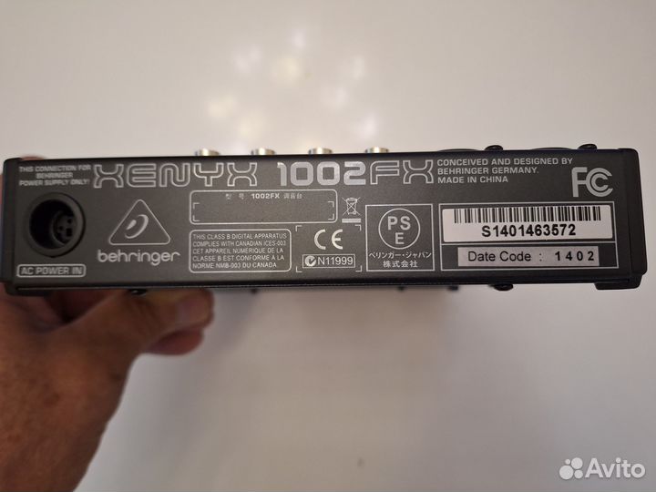 Микшерский пульт Behringer Xsenyx 1002FX