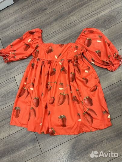 Платье летнее клубника