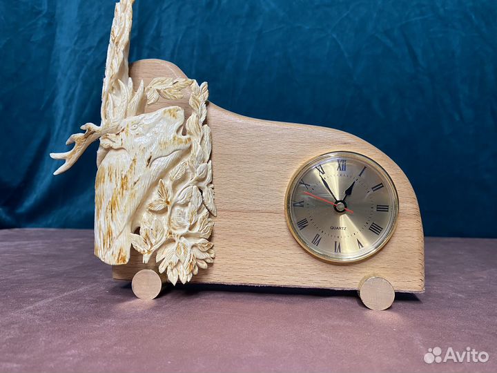Настольные часы