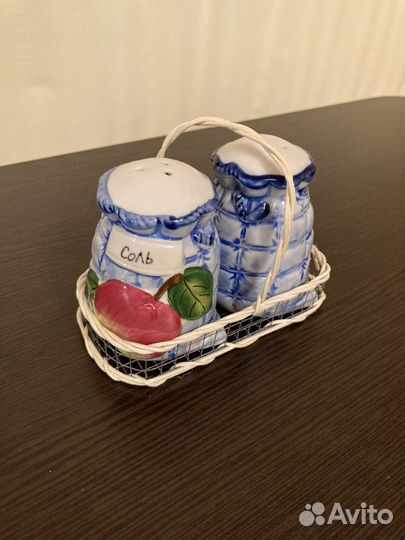 Солонка и перечница