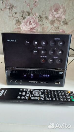 Продам муз центр sony CMT-DH40R