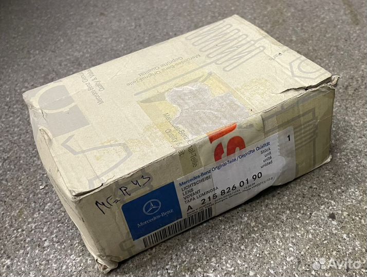 Стекло противотуманки на Mercedes C CL SLK W203