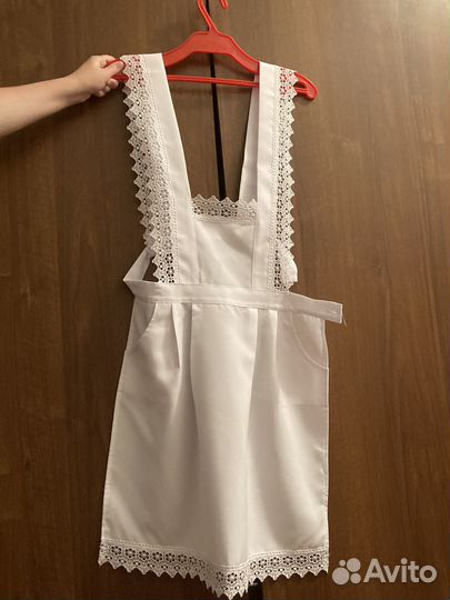 Школьный белый фартук