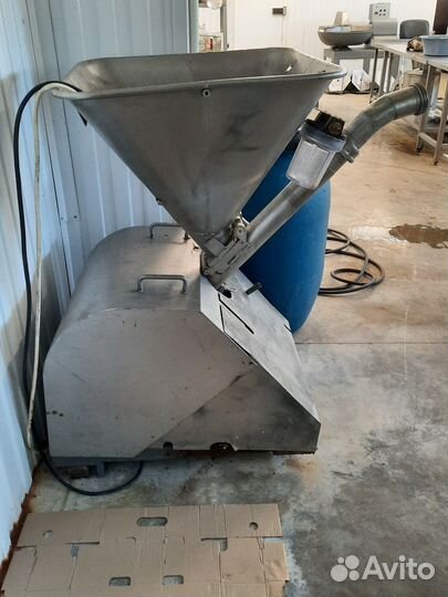 Инъектор, шприц вакуумный, слайсер