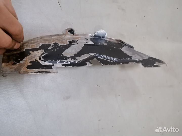 Пыльник маховика Audi 80 B3 1.6 DT 1986-1991