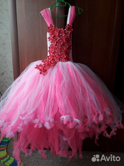 Продам платье