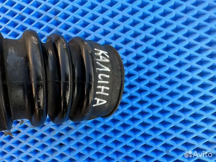 Патрубок воздушного фильтра Лада Калина