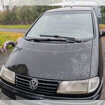 Volkswagen Sharan 1.8 MT, 1999, 308 091 км, с пробегом, цена 275 000 руб.