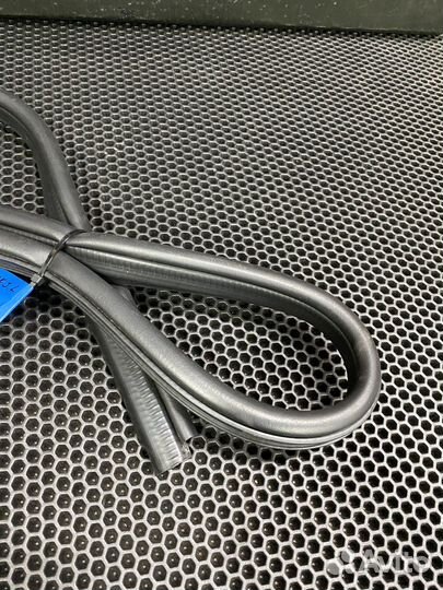 Уплотнитель проема задней левой двери spark m300