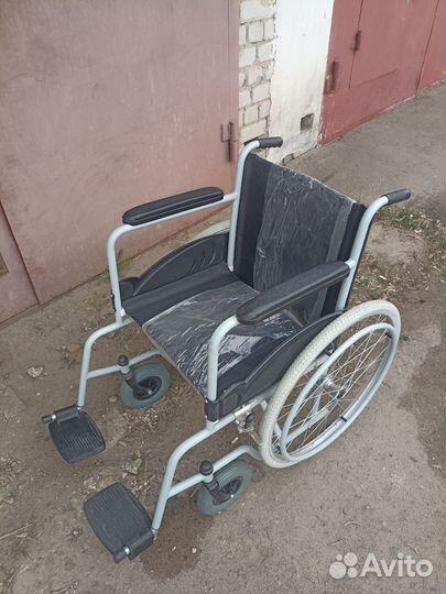 Инвалидная коляска складная бу
