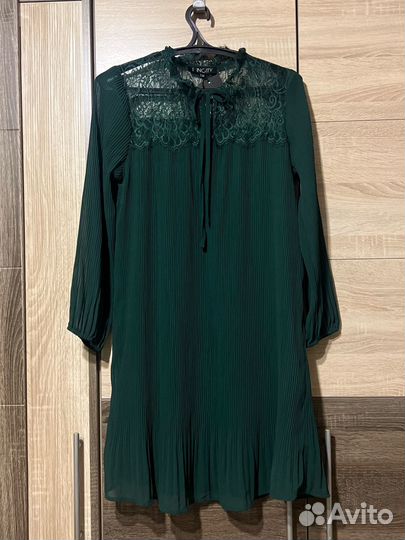 Платье зеленое