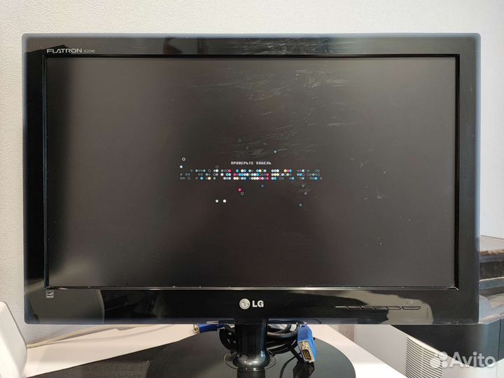 Монитор LG Flatron E2240