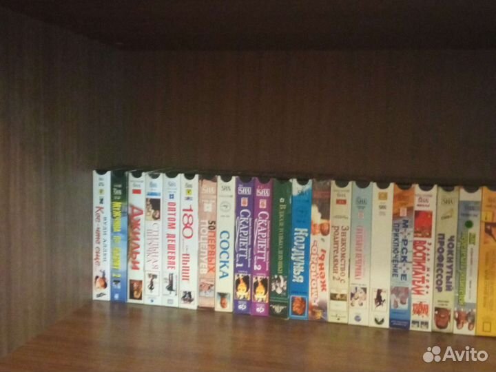 Видеокассеты с фильмами