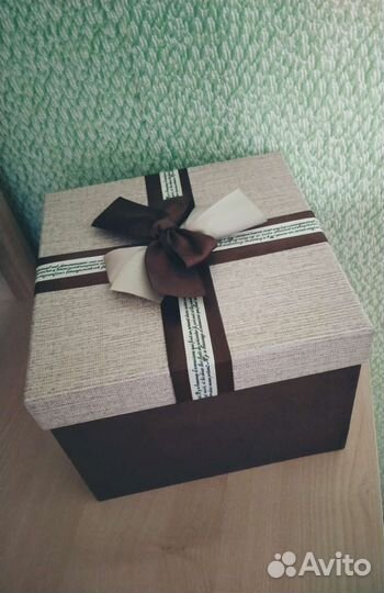 Коробка подарочная