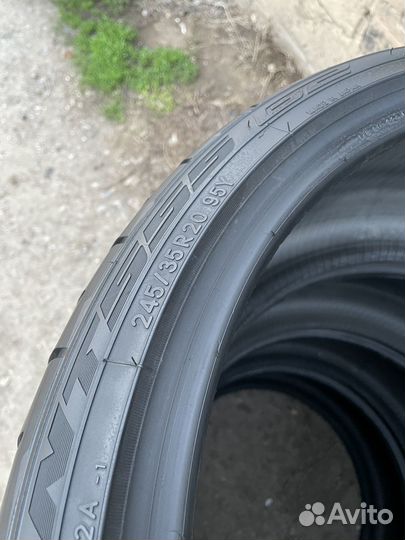 Nitto NT555 G2 245/35 R20