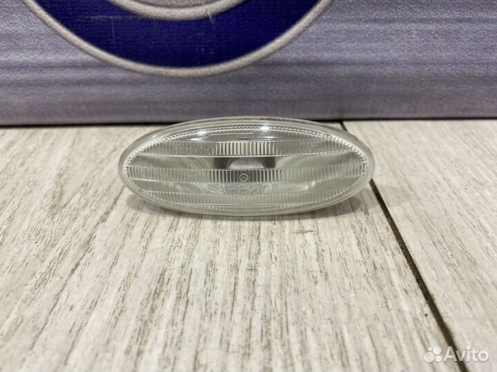 Повторитель поворотника в Крыло в Зеркало Nissan X