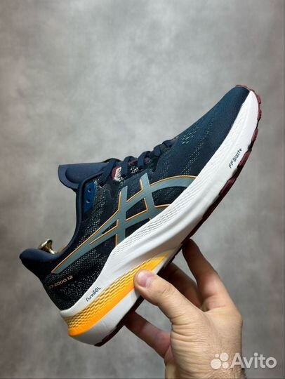 Кроссовки asics gt 2000
