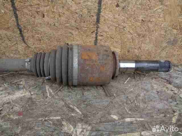 Полуось задняя левая Land Rover Discovery 3 LA