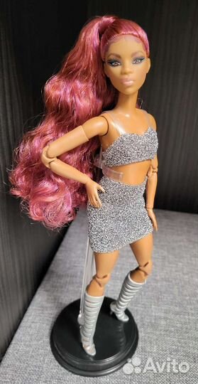 Кукла барби Looks #7 Тамика