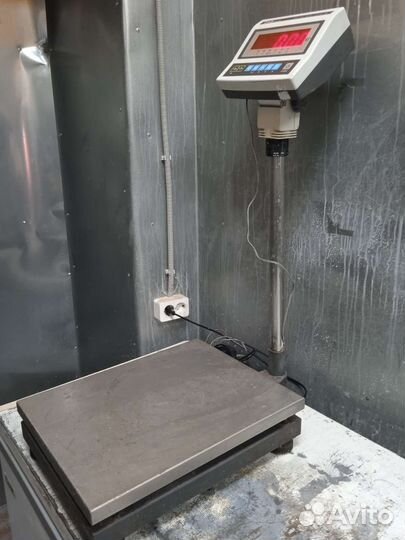 Весы торговые напольные