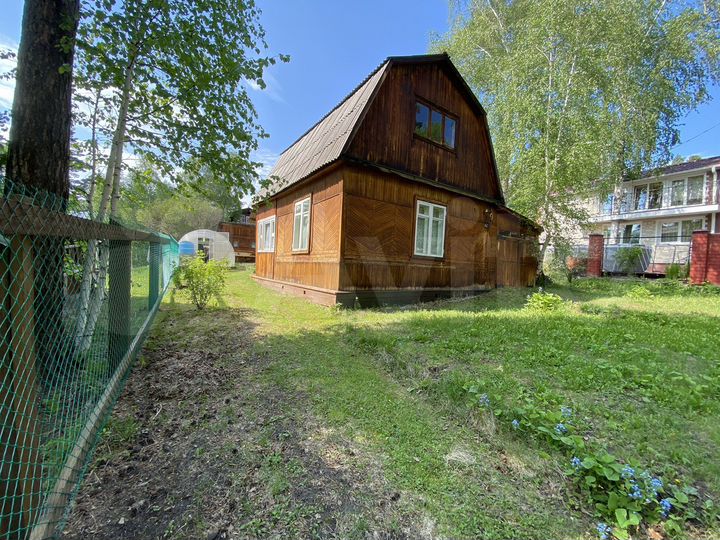 Дача 72 м² на участке 5 сот.