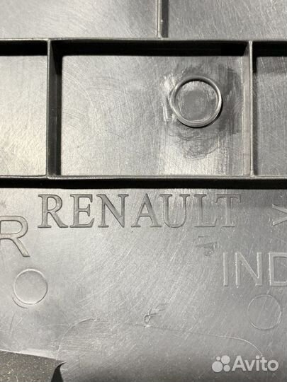 Обшивка средней стойки накладка ремня безопасности