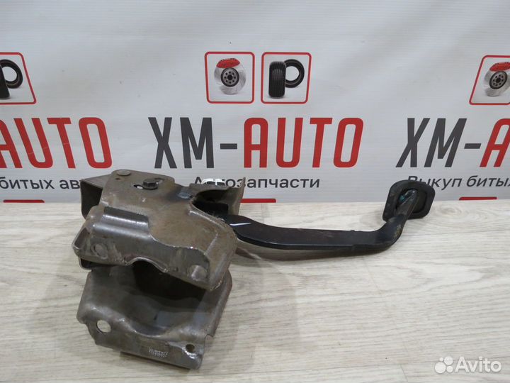 Педаль тормоза LADA Xray