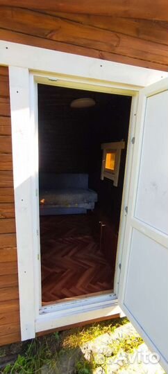 Домик, бытовка