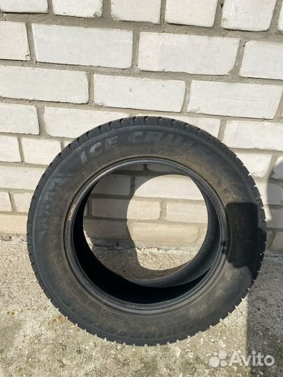 Bridgestone Ice Cruiser 7000 185/65 R15 88T