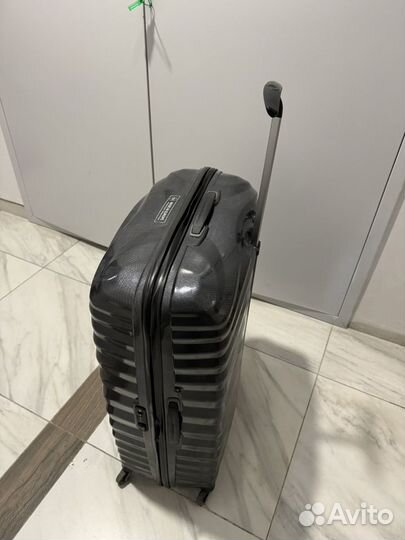 Чемодан большой Samsonite Lite-Shock XLCurv