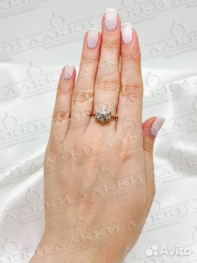 Золотое кольцо СССР с бриллиантами 583 / 3.54 гр