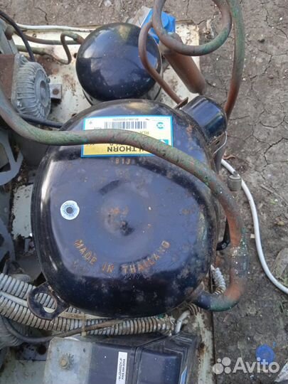 Холодильный компрессор для морозильной камеры