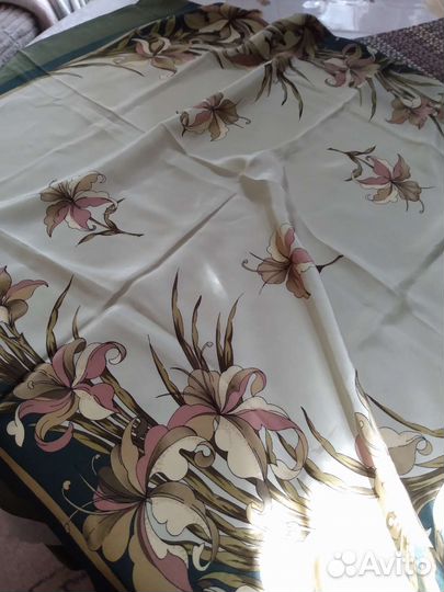 Павлово посадский платок, шёлк