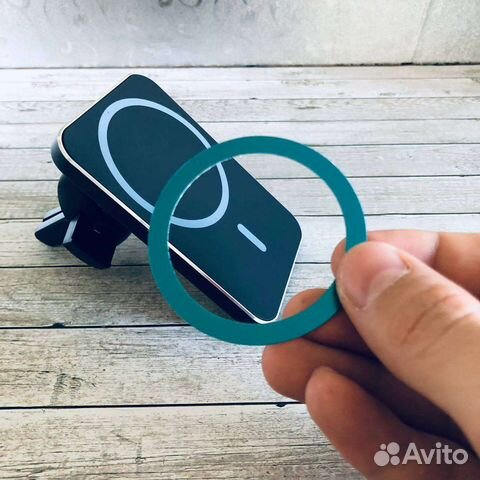 Автомобильная беспроводная зарядка и держатель