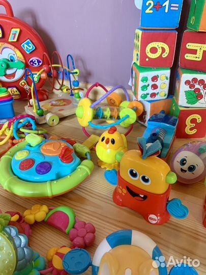 Развивающие игрушки пакетом