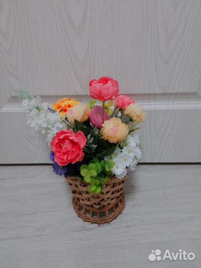 Корзина с цветами