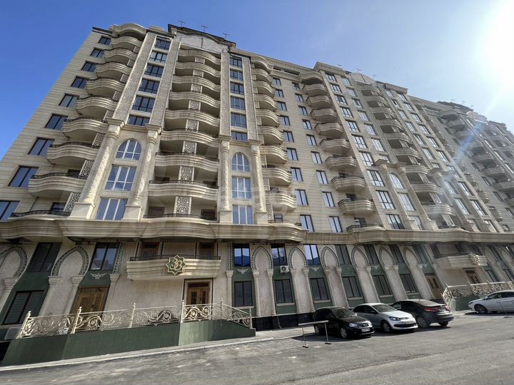 2-к. квартира, 86 м², 3/13 эт.
