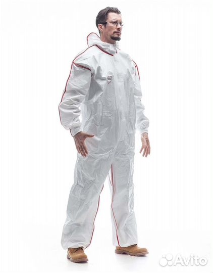 Защитный костюм